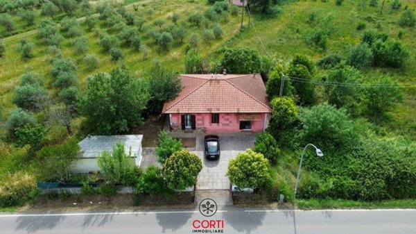 pentavano in vendita a Gavorrano in zona Ravi