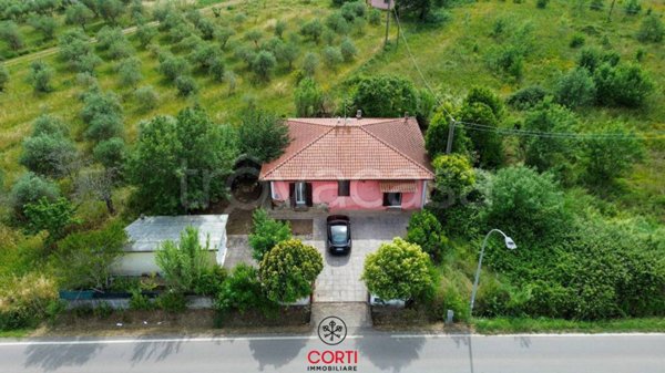 casa indipendente in vendita a Gavorrano