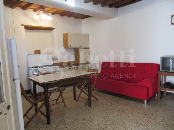 appartamento in vendita a Gavorrano in zona Giuncarico