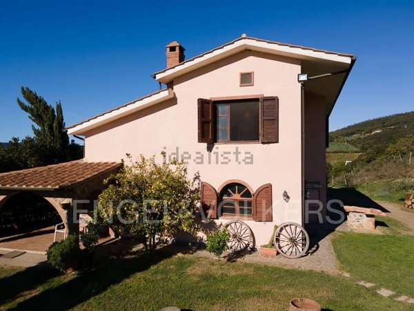 casa indipendente in vendita a Gavorrano