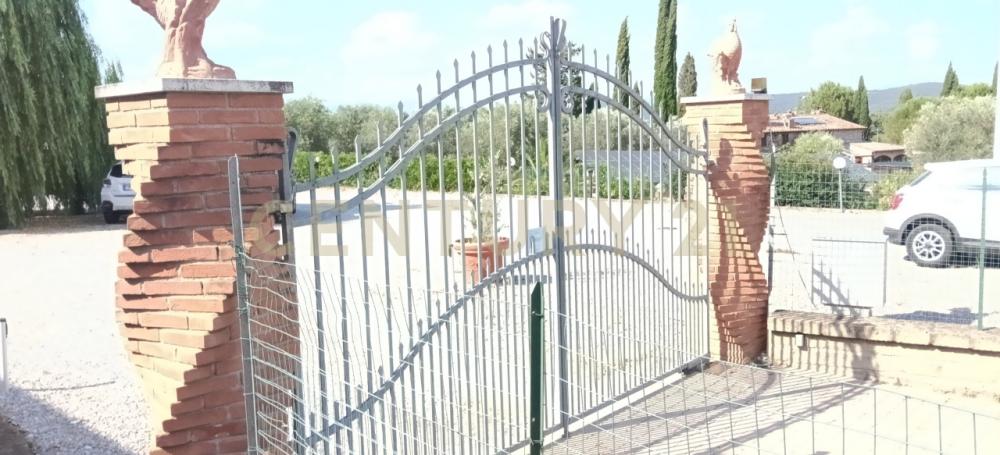 casa indipendente in vendita a Gavorrano