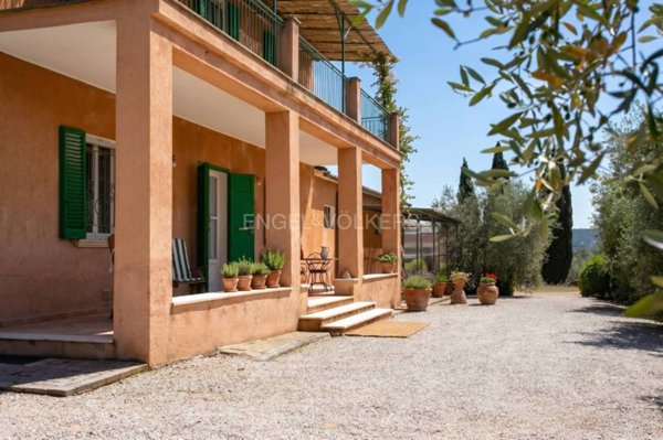 casa indipendente in vendita a Gavorrano
