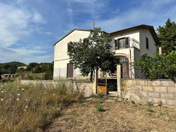casa indipendente in vendita a Gavorrano