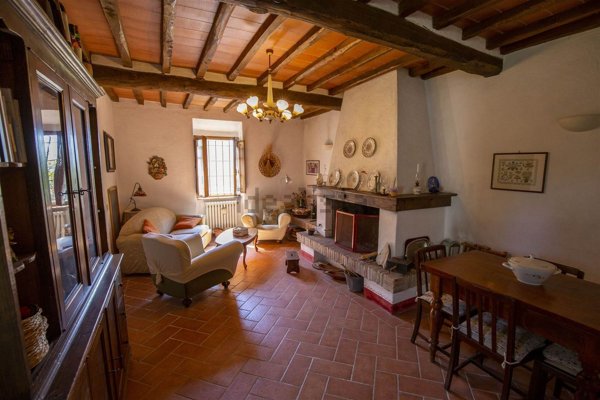 casa semindipendente in vendita a Gavorrano in zona Caldana
