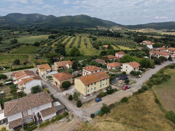 appartamento in vendita a Gavorrano in zona Ravi