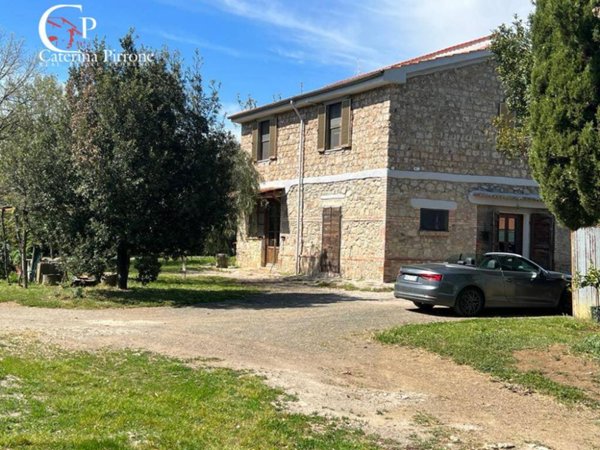 casa indipendente in vendita a Gavorrano
