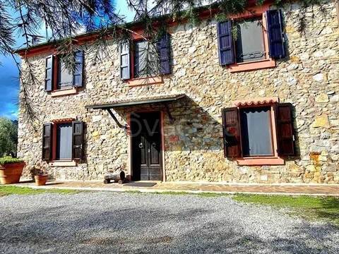 casa indipendente in vendita a Gavorrano