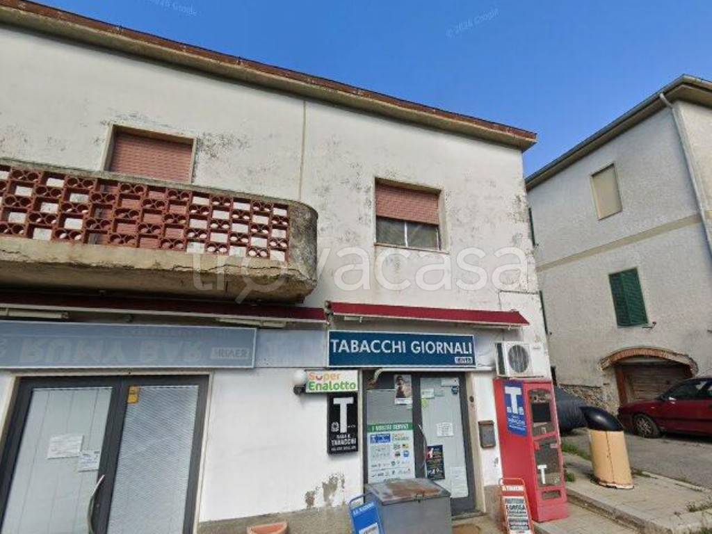 locale commerciale in vendita a Gavorrano in zona Filare