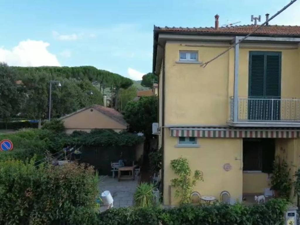 casa indipendente in vendita a Gavorrano in zona Bagno di Gavorrano