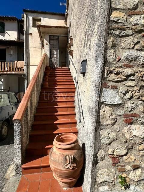appartamento in vendita a Gavorrano in zona Ravi