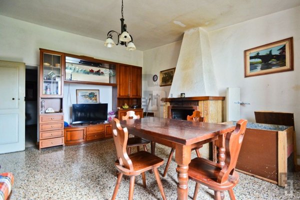 casa indipendente in vendita a Gavorrano in zona Ravi