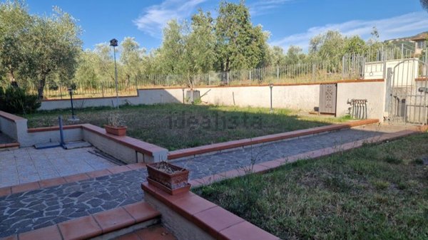 casa indipendente in vendita a Gavorrano in zona Bagno di Gavorrano