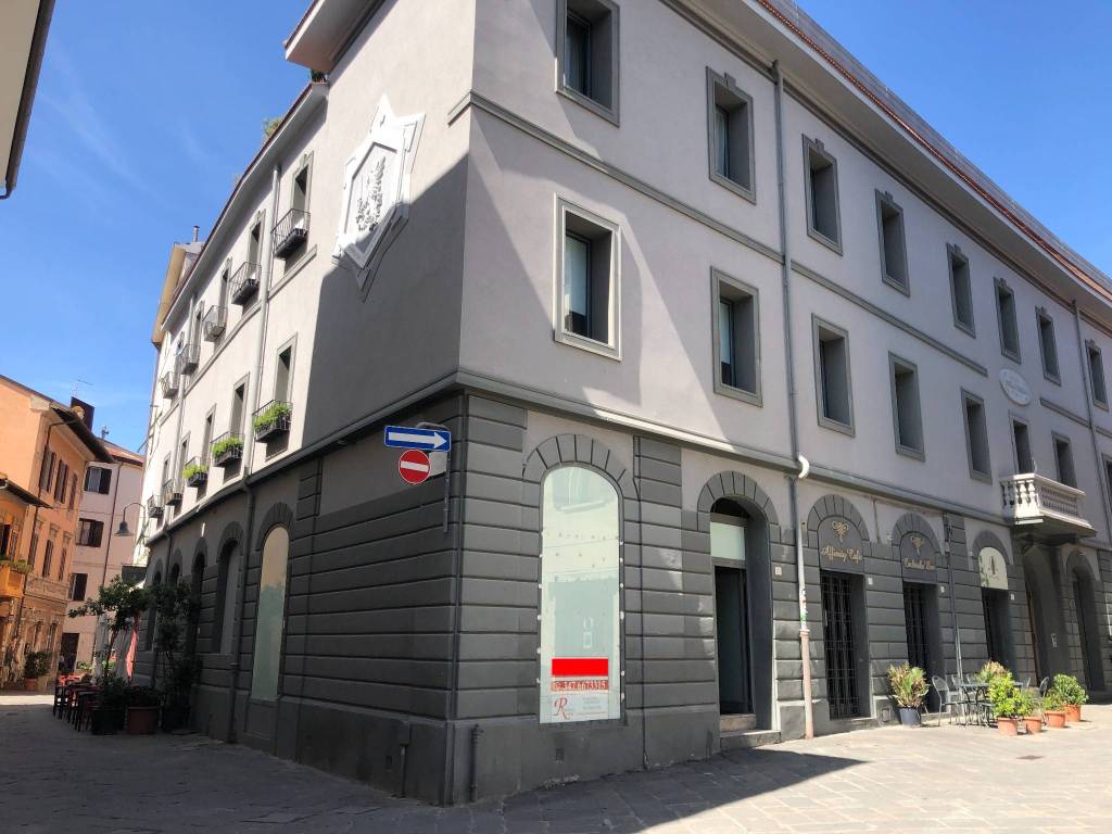 negozio in vendita a Grosseto in zona Centro Città