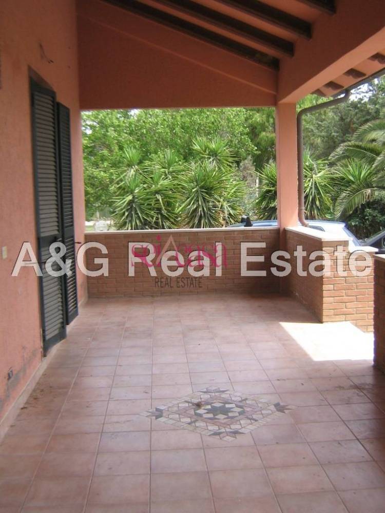 casa indipendente in vendita a Grosseto in zona Principina a Terra