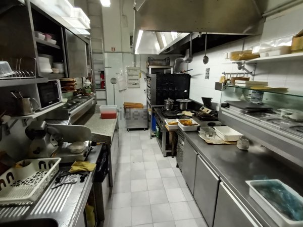 negozio in vendita a Grosseto in zona Marina di Grosseto