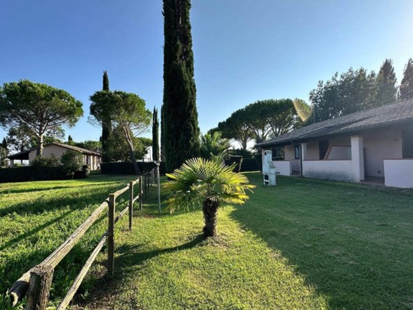 negozio in vendita a Grosseto in zona Marina di Grosseto