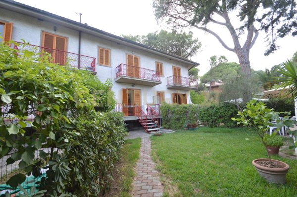 casa indipendente in vendita a Grosseto in zona Principina a Mare