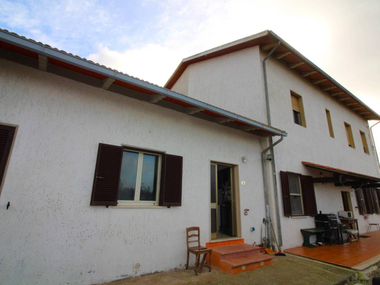 locale di sgombero in vendita a Grosseto in zona Alberese