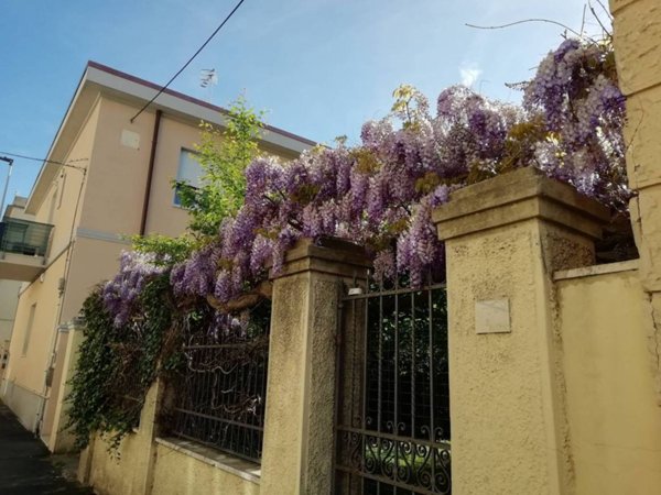 casa indipendente in vendita a Grosseto in zona Stadio