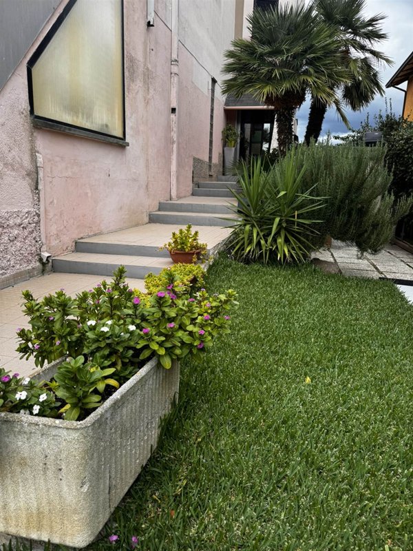 casa indipendente in vendita a Grosseto in zona Casalecci