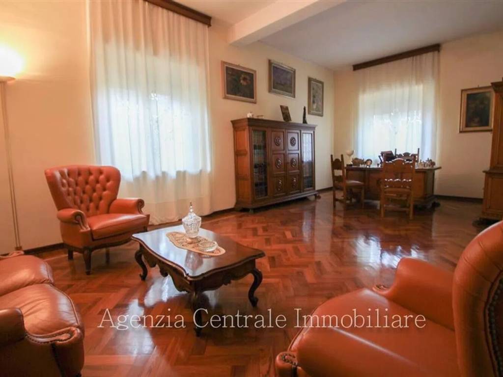 casa indipendente in vendita a Grosseto in zona Centro Città