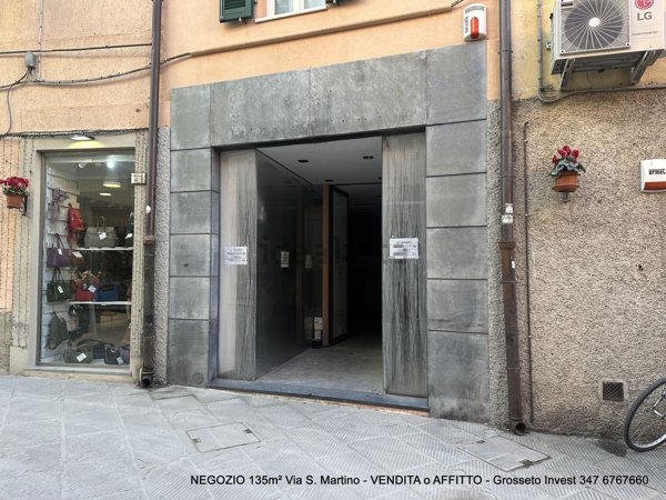 locale commerciale in vendita a Grosseto in zona Centro Città