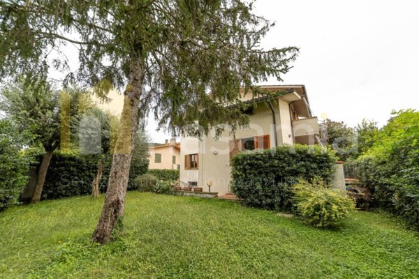 casa indipendente in vendita a Grosseto in zona Braccagni