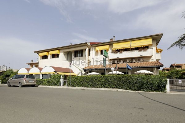 casa indipendente in vendita a Grosseto in zona Alberese