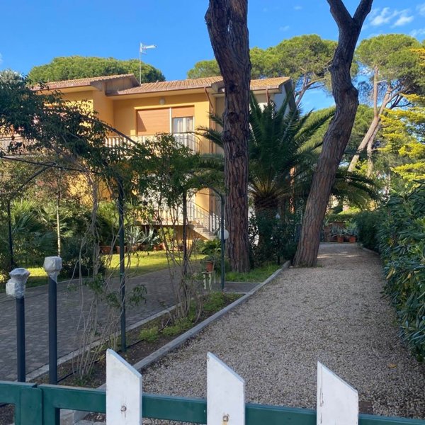 appartamento in vendita a Grosseto in zona Principina a Mare