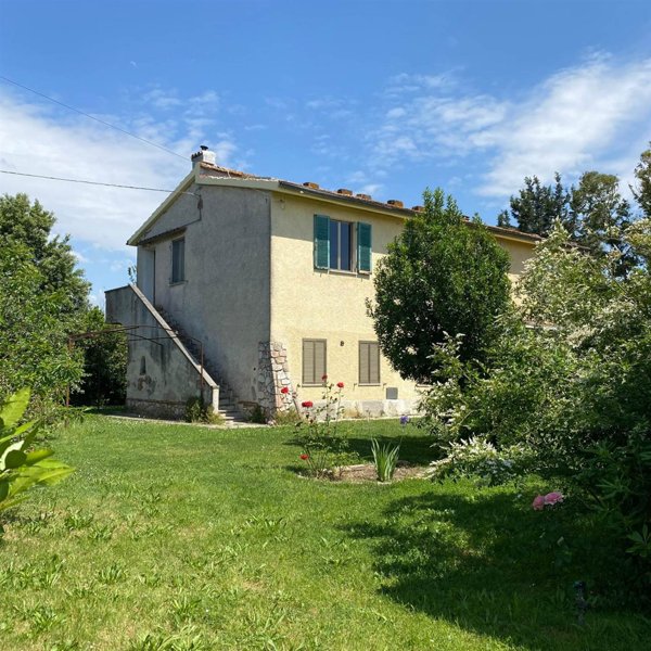 azienda agricola in vendita a Grosseto in zona Principina a Mare