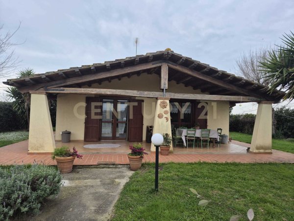casa indipendente in vendita a Grosseto in zona Marina di Grosseto