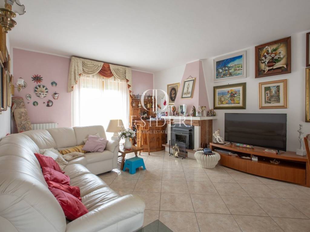 casa indipendente in vendita a Grosseto in zona Stadio