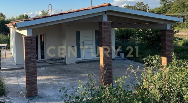 casa indipendente in vendita a Grosseto in zona Alberese