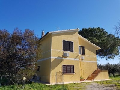 casa indipendente in vendita a Grosseto in zona Marina di Grosseto