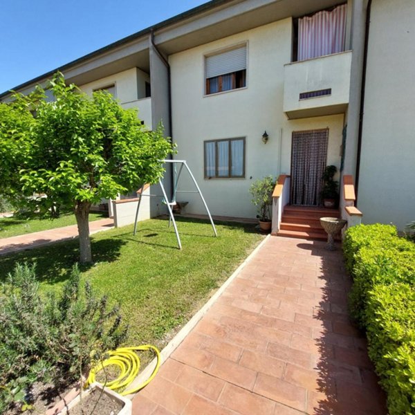 casa indipendente in vendita a Grosseto in zona Stazione