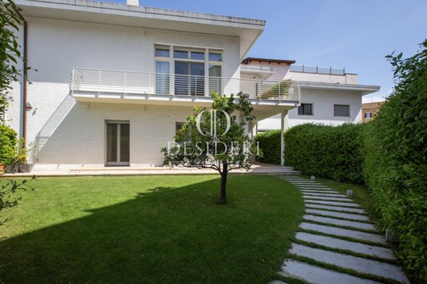 casa indipendente in vendita a Grosseto in zona Centro Città