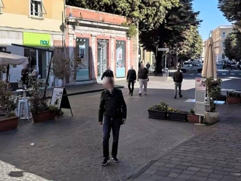 negozio in vendita a Grosseto in zona Centro Città