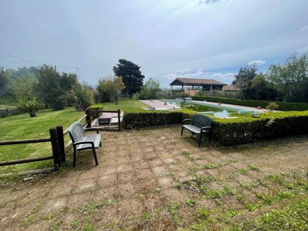 negozio in vendita a Grosseto in zona Istia d'Ombrone-Le Stiacciole