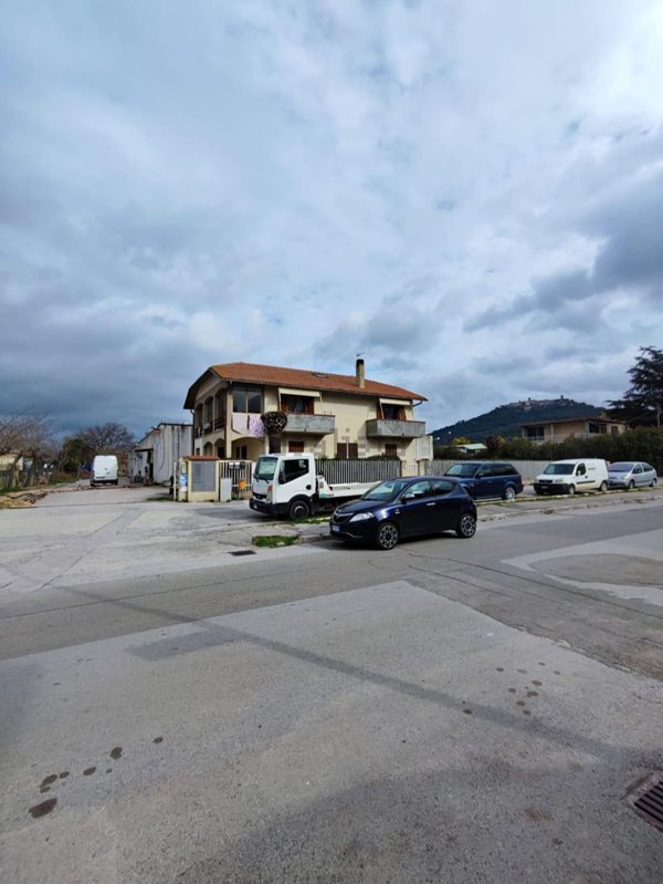 casa indipendente in vendita a Grosseto in zona Braccagni