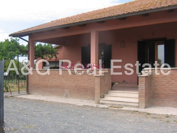 casa indipendente in vendita a Grosseto in zona Principina a Terra