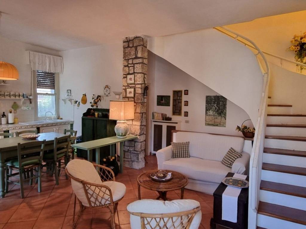 casa indipendente in vendita a Grosseto in zona Marina di Grosseto