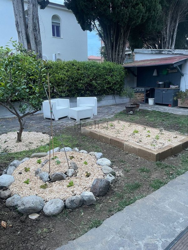 casa indipendente in vendita a Grosseto in zona Orcagna