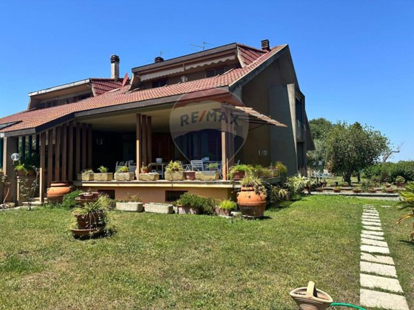 casa indipendente in vendita a Grosseto in zona Poggio Cavallo