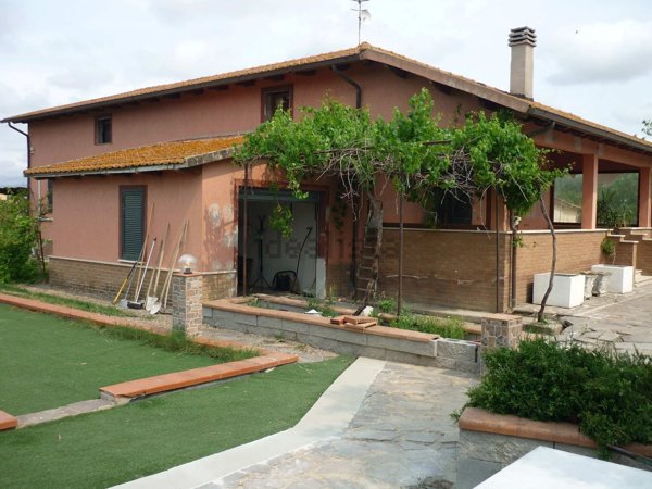 casa indipendente in vendita a Grosseto in zona Principina a Terra