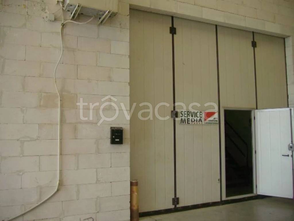 locale commerciale in vendita a Grosseto