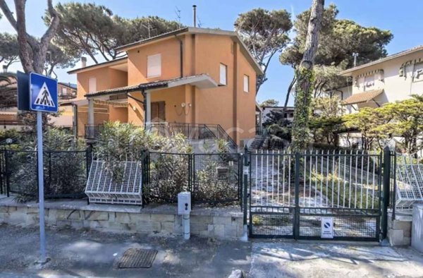 casa indipendente in vendita a Grosseto in zona Marina di Grosseto