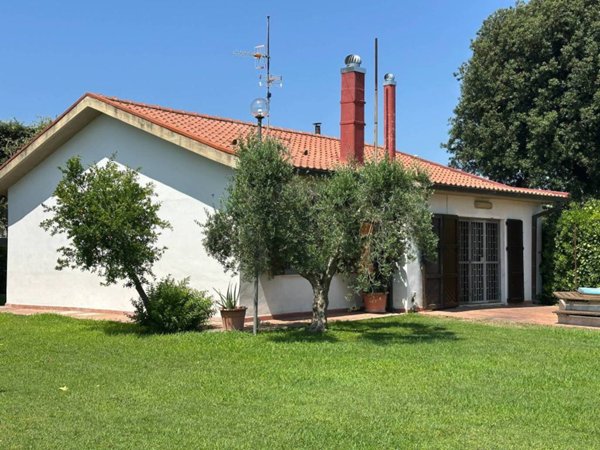 casa indipendente in vendita a Grosseto in zona Marina di Grosseto