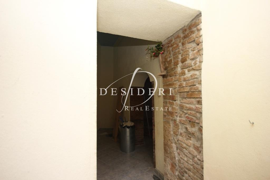 esavano in vendita a Grosseto in zona Centro Città