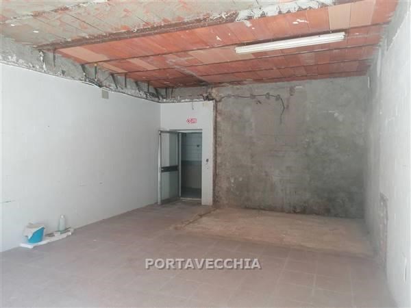 negozio in vendita a Grosseto in zona Centro Città