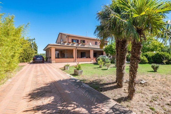 casa indipendente in vendita a Grosseto in zona Marina di Grosseto